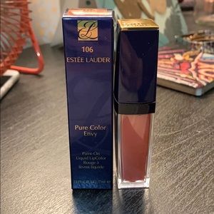 Estée Lauder Paint On Liquid LipColor